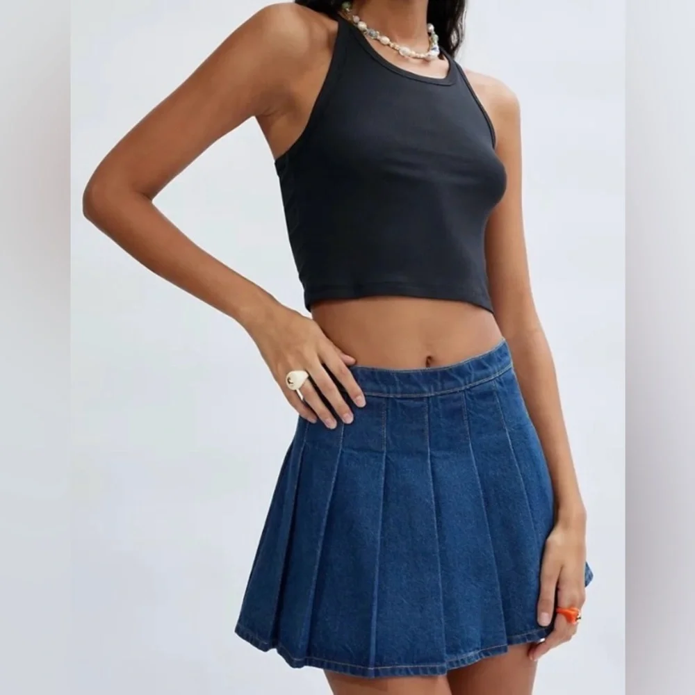 Aritzia Sunday Best “Lennon” Denim Pleated Mini Skirt Size 8 - Picture 1 of 9